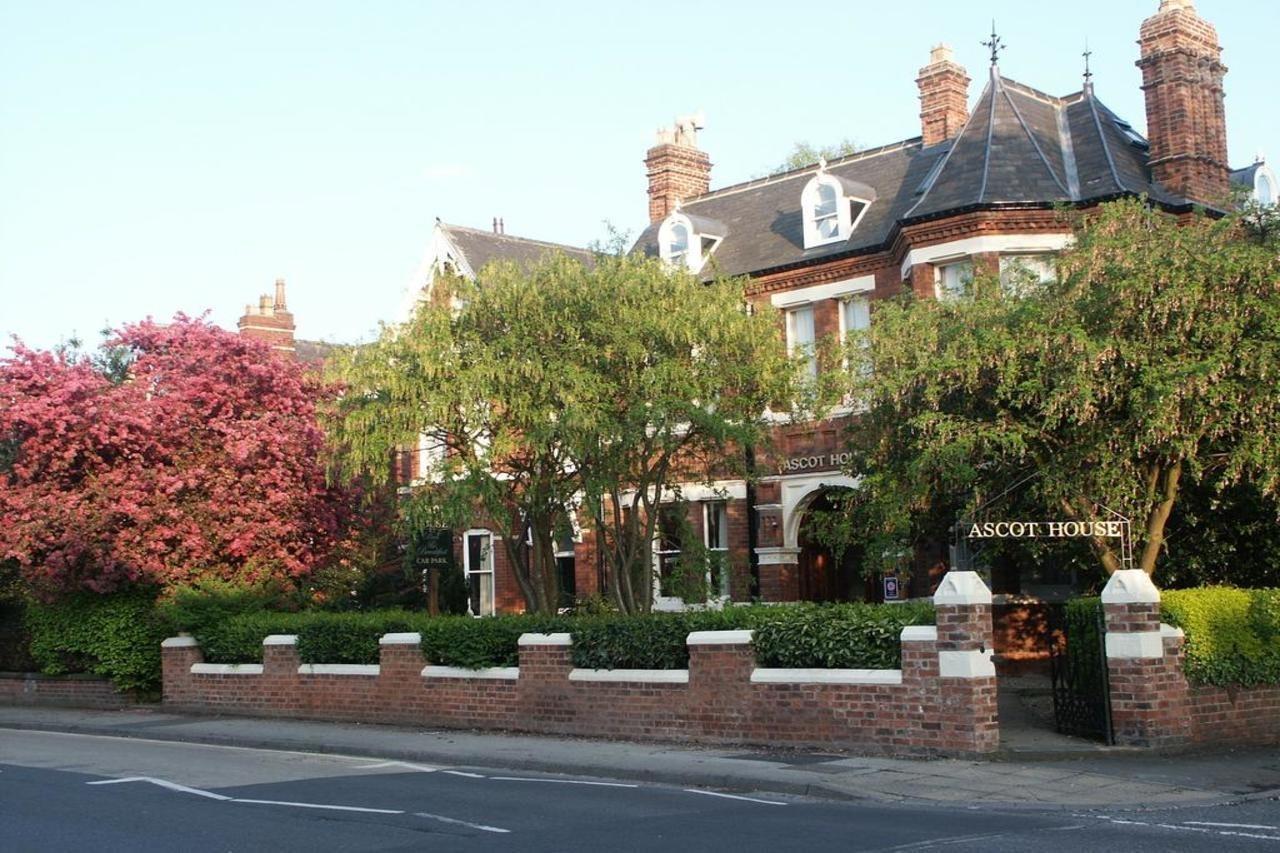 Отель Ascot House Йорк Экстерьер фото